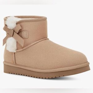 KOOLABURRA BY UGG MINI BOOTS. BOWS. 8. PRE OWNED.